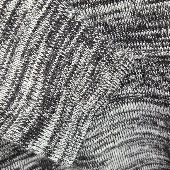 CalvināKleināSweaterĀ MidiāDressāSizeāMedium - Picture 4 of 5